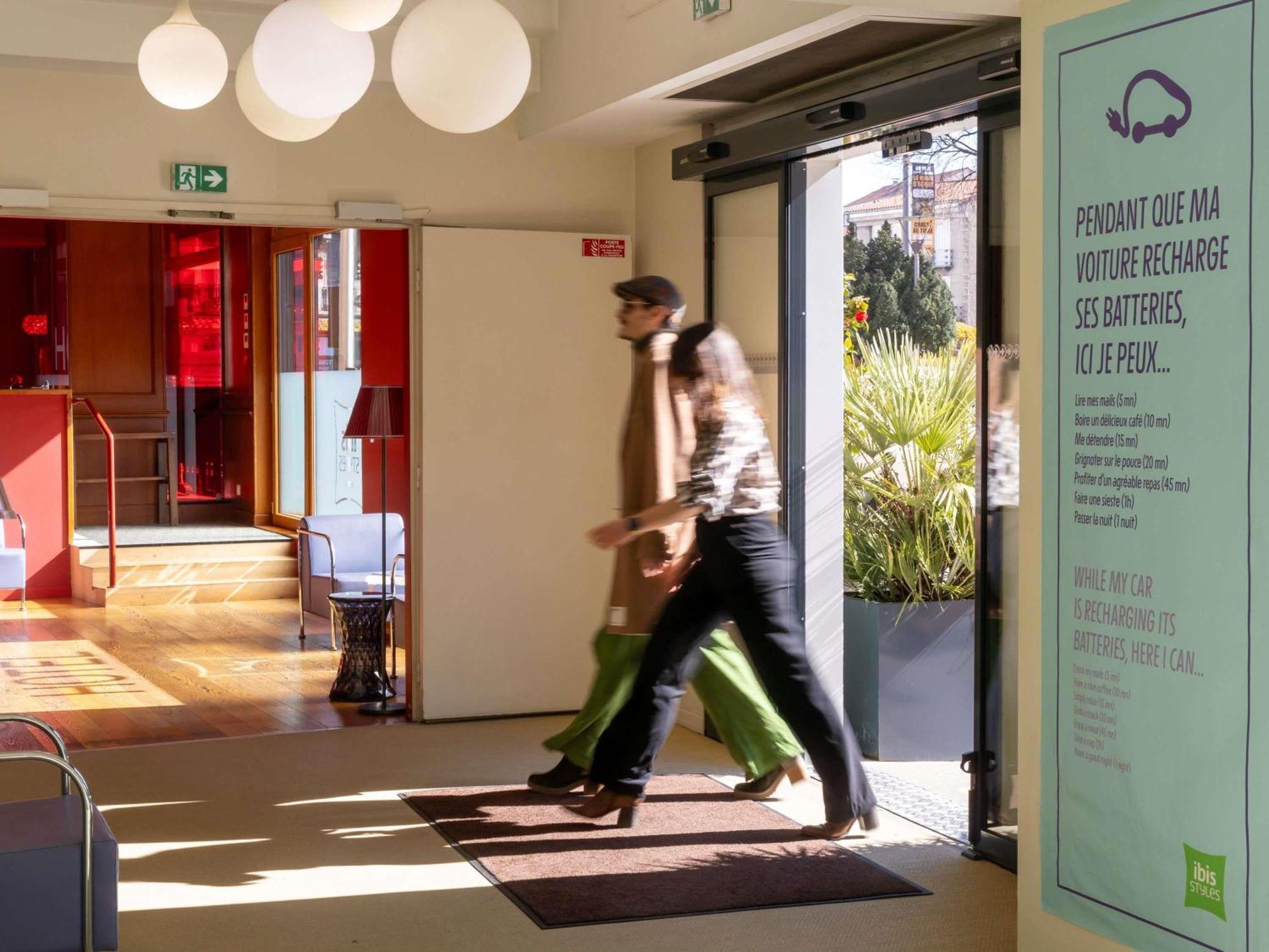 Ibis Styles Le Puy En Velay Hotel Exterior photo
